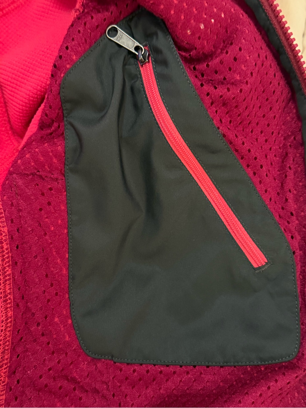 Patagonia Women's Adze Jacket Featuring Polartec Windbloc Magenta — image 5 of 8